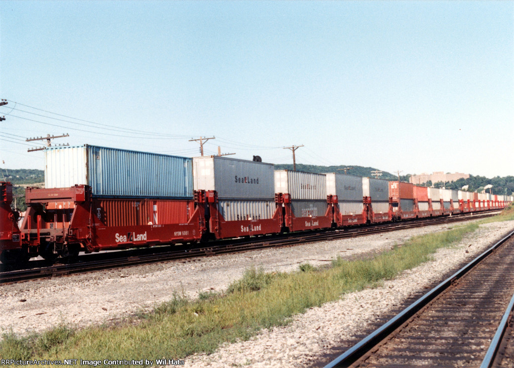 NYS&W/Sealand Stack Car 6861